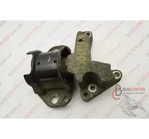 Подушка двигателя правая передняя Renault Kangoo 7700415087 Подушка двигателя правая передняя Renault Kangoo 7700415087