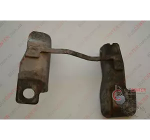 Кронштейн крепления турбины Renault Trafic 144D02076R 8200464214 Кронштейн крепления турбины Renault Trafic 144D02076R 8200464214