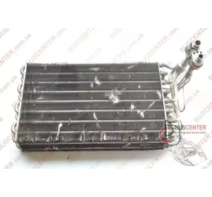 Испаритель Mercedes Sprinter 320703110698 Испаритель Mercedes Sprinter 320703110698