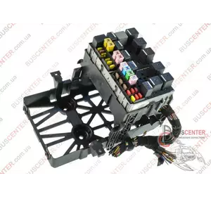 Блок предохранителей Ford Transit 6C1T-14A067-CA Блок предохранителей Ford Transit 6C1T-14A067-CA