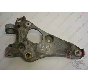 Кронштейн крепления генератора Peugeot Partner 9672950980 Кронштейн крепления генератора Peugeot Partner 9672950980