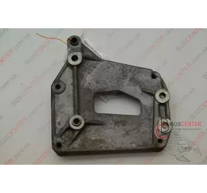 Кронштейн крепления компрессора кондиционера Fiat Doblo 73501350 Кронштейн крепления компрессора кондиционера Fiat Doblo 73501350