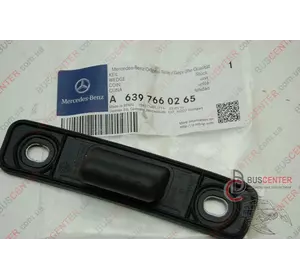 Направляющая боковой сдвижной двери (мама) Mercedes Vito 639 766 02 65 A6397660265 Направляющая боковой сдвижной двери (мама) Mercedes Vito 639 766 02 65 A6397660265
