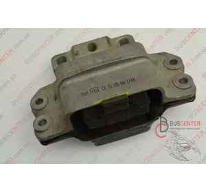 Подушка двигателя левая Volkswagen Caddy 1K0199555M Подушка двигателя левая Volkswagen Caddy 1K0199555M