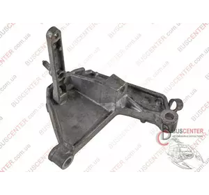 Кронштейн крепления КПП Renault Laguna 8200292830 Кронштейн крепления КПП Renault Laguna 8200292830