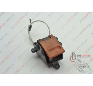 Ручка двери внутренняя левая красная с тросом Mercedes Sprinter 9017200066 Ручка двери внутренняя левая красная с тросом Mercedes Sprinter 9017200066