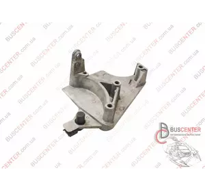 Кронштейн крепления двигателя Renault Megane 8200206982 Кронштейн крепления двигателя Renault Megane 8200206982