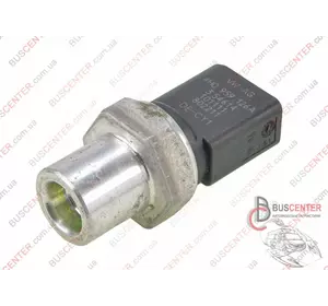 Датчик давления кондиционера Volkswagen Golf 4M0959126A Датчик давления кондиционера Volkswagen Golf 4M0959126A