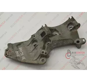Кронштейн крепления генератора Renault Kangoo 8200669495 Кронштейн крепления генератора Renault Kangoo 8200669495