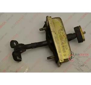 Ограничитель двери передней правой/ левой (стопорная тяга, фиксатор) Ford Transit YC15-V23500-AG Ограничитель двери передней правой/ левой (стопорная тяга, фиксатор) Ford Transit YC15-V23500-AG