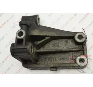 Кронштейн крепления КПП Fiat Ducato 504141841 Кронштейн крепления КПП Fiat Ducato 504141841