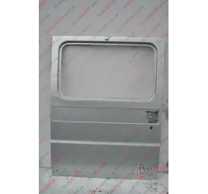 Дверь боковая сдвижная правая низкая под стекло (короткая база) Fiat Ducato Дверь боковая сдвижная правая низкая под стекло (короткая база) Fiat Ducato