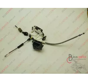 Замок двери передней левой Mercedes C-class A2047201335 Замок двери передней левой Mercedes C-class A2047201335