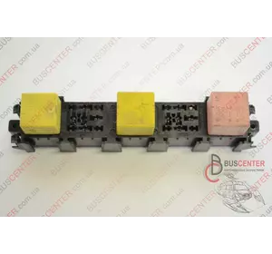 Блок предохранителей Renault Kangoo 7703297572 Блок предохранителей Renault Kangoo 7703297572