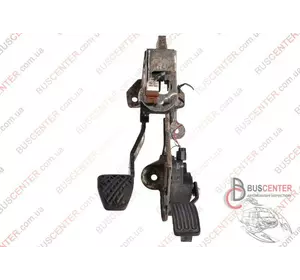 Блок педалей (тормоз, газ) Nissan Qashqai E001046X11 Блок педалей (тормоз, газ) Nissan Qashqai E001046X11