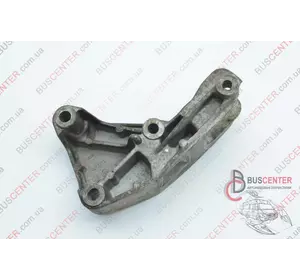 Кронштейн двигателя Renault Megane 8200072652 Кронштейн двигателя Renault Megane 8200072652