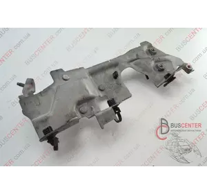 Кронштейн крепления проводки двигателя Nissan NV 200 320932448R Кронштейн крепления проводки двигателя Nissan NV 200 320932448R