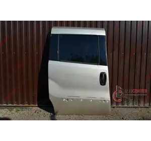 Дверь боковая сдвижная правая под стекло Fiat Doblo 51814868 51977133 Дверь боковая сдвижная правая под стекло Fiat Doblo 51814868 51977133