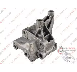 Кронштейн крепления генератора Renault Kangoo 7700875690 Кронштейн крепления генератора Renault Kangoo 7700875690