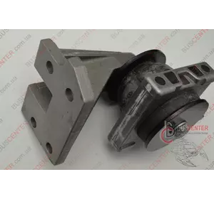 Подушка двигателя левая (крепление двигателя, кронштейн двигателя) Renault Mascott 5010316733 Подушка двигателя левая (крепление двигателя, кронштейн двигателя) Renault Mascott 5010316733