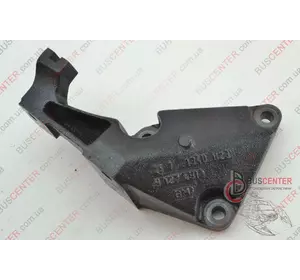 Кронштейн крепления двигателя правый Opel Combo 9127491 Кронштейн крепления двигателя правый Opel Combo 9127491