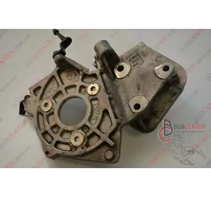 Кронштейн крепления ТНВД Renault Laguna 8200292775 Кронштейн крепления ТНВД Renault Laguna 8200292775