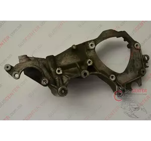 Кронштейн крепления генератора (лапа) Renault Master 8200207612 Кронштейн крепления генератора (лапа) Renault Master 8200207612