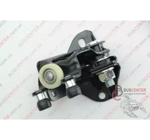 Ролик боковой правой сдвижной двери средний с рычагом Fiat Ducato 1344266080 TR 1246 Ролик боковой правой сдвижной двери средний с рычагом Fiat Ducato 1344266080 TR 1246
