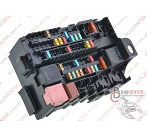 Блок предохранителей Renault Laguna 8200393836 Блок предохранителей Renault Laguna 8200393836