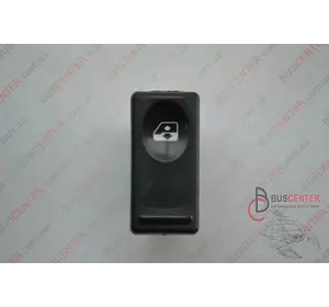 Кнопка стеклоподъемника правая Renault Master 8200110315 Кнопка стеклоподъемника правая Renault Master 8200110315
