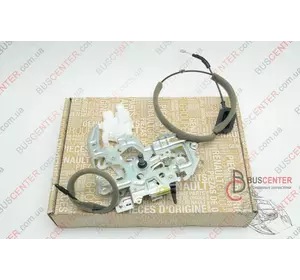 Замок боковой правой сдвижной двери электрический Renault Master 8200766631 826703236R Замок боковой правой сдвижной двери электрический Renault Master 8200766631 826703236R
