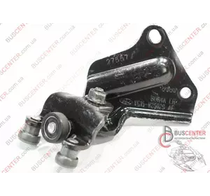 Ролик боковой левой сдвижной двери верхний с рычагом Ford Transit YC15V25029AF YC15V25029AE Ролик боковой левой сдвижной двери верхний с рычагом Ford Transit YC15V25029AF YC15V25029AE