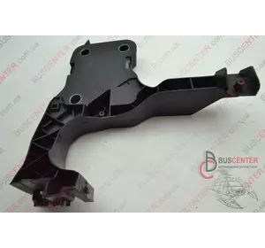 Установочная панель передняя левая часть (окуляр) Renault Megane 8200137495 Установочная панель передняя левая часть (окуляр) Renault Megane 8200137495