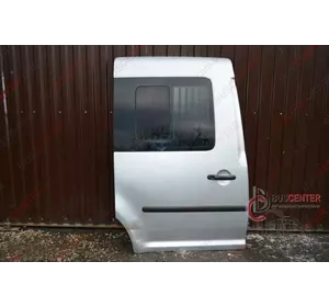 Дверь боковая сдвижная правая под стекло Volkswagen Caddy 2K0843108L Дверь боковая сдвижная правая под стекло Volkswagen Caddy 2K0843108L