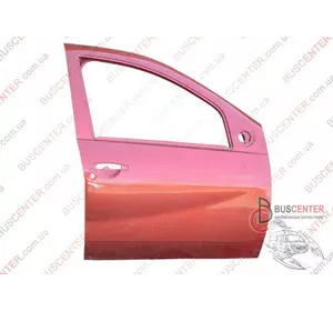 Дверь передняя правая Renault Sandero Stepway 801007358R Дверь передняя правая Renault Sandero Stepway 801007358R