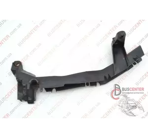 Кронштейн крепления проводки двигателя (защита/ кожух) Renault Trafic 93856638 8200490009 Кронштейн крепления проводки двигателя (защита/ кожух) Renault Trafic 93856638 8200490009