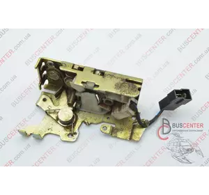 Замок боковой левой сдвижной двери Mercedes Vito 9017302035 Замок боковой левой сдвижной двери Mercedes Vito 9017302035