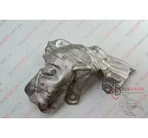 Защита теплообменника Renault Trafic 140139241R Защита теплообменника Renault Trafic 140139241R