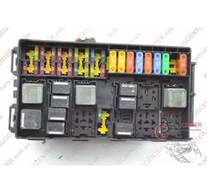 Блок предохранителей Ford Connect 7T1T14A067AA Блок предохранителей Ford Connect 7T1T14A067AA