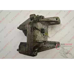 Кронштейн крепления подушки двигателя правый Renault Master 8200454462 7700312867 Кронштейн крепления подушки двигателя правый Renault Master 8200454462 7700312867