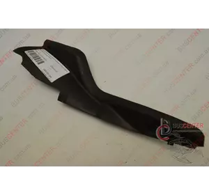 Декоративная накладка лобового стекла левая Renault Kangoo 8200439447 Декоративная накладка лобового стекла левая Renault Kangoo 8200439447