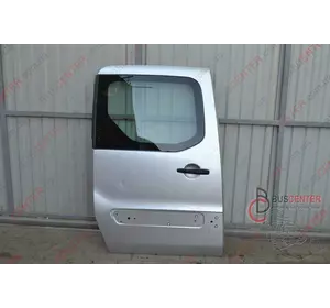 Дверь боковая сдвижная правая под стекло Citroen Berlingo 9008S2 Дверь боковая сдвижная правая под стекло Citroen Berlingo 9008S2