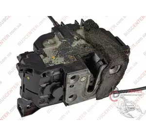 Замок двери передней правой Renault Scenic 805020006R Замок двери передней правой Renault Scenic 805020006R