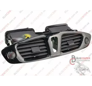 Дефлектор воздушный торпеды центральный Renault Grand Scenic 68260003R Дефлектор воздушный торпеды центральный Renault Grand Scenic 68260003R