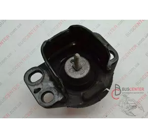 Подушка крепления двигателя правая Renault Kangoo 7700415096 Подушка крепления двигателя правая Renault Kangoo 7700415096