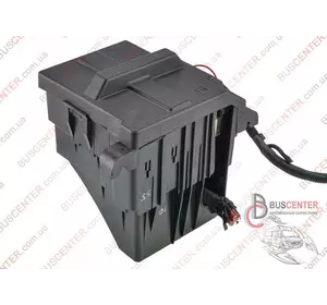 Блок предохранителей Renault Trafic 8200810225 Блок предохранителей Renault Trafic 8200810225
