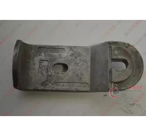 Фиксатор задней правой двери нижний (упор, стопор, штифт) Renault Master 7700353015 Фиксатор задней правой двери нижний (упор, стопор, штифт) Renault Master 7700353015