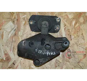 Кронштейн крепления подушки двигателя правый Renault Trafic 8200003828 Кронштейн крепления подушки двигателя правый Renault Trafic 8200003828