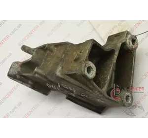 Кронштейн Peugeot Partner 9632011910 Кронштейн Peugeot Partner 9632011910