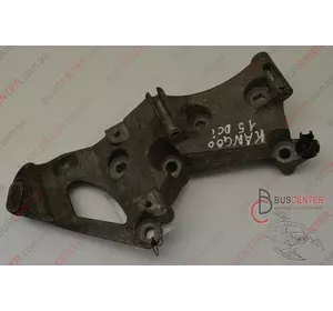 Кронштейн крепления генератора Renault Kangoo 8200279705 Кронштейн крепления генератора Renault Kangoo 8200279705